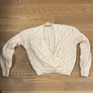 Ryegrass size medium sweater in cream